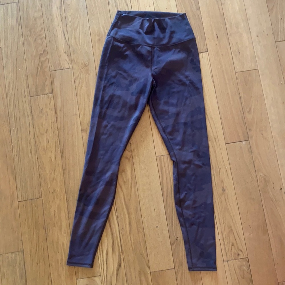 Alo Leggings
